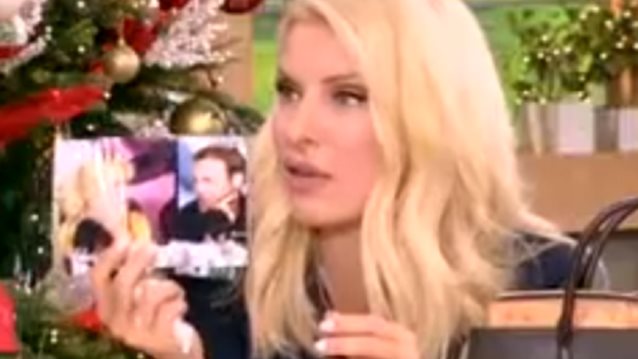 Ελένη Μενεγάκη: Time Machine: Οι φωτογραφίες που έδειξε on camera και τη γύρισαν 13 χρόνια πίσω!