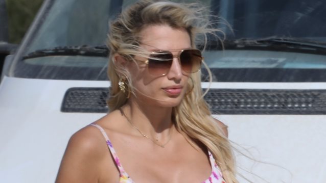 Κωνσταντίνα Σπυροπούλου | Τα νέα "προσεκτικά" πλάνα από τις καλοκαιρινές της διακοπές