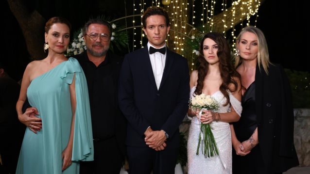 Να μ' αγαπάς | Ο Ορφέας και η Άννα περνούν την πρώτη τους νύχτα ως ζευγάρι μέσα στην απελπισία