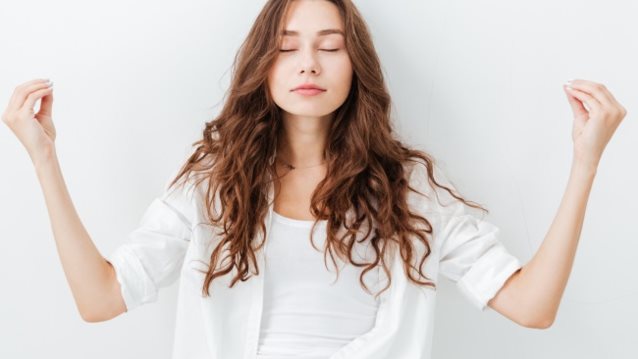 Τέλεια μαλλιά : Άργησες να ξυπνήσεις; Κάνε το τέλειο χτένισμα μέσα σε 3 λεπτά!
