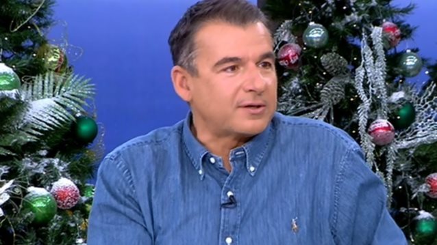 Ο Λιάγκας απαντά στον Μουτσινά: &quot;Ο δεινόσαυρος είναι το πιο εμπορικό ζώο στον πλανήτη - Αλλο πράγμα η σάτιρα και άλλο πράγμα η κακία και το κόμπλεξ&quot;