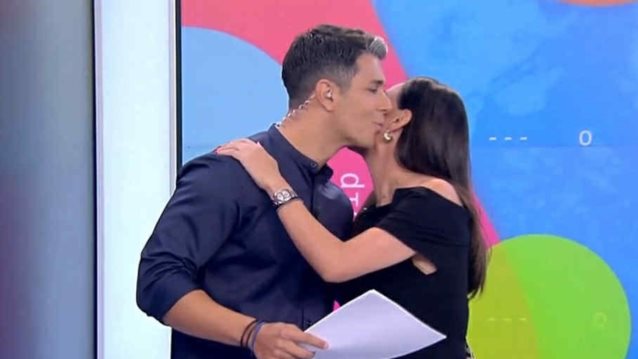 Πρεμιερα για τον Δημητρη Πανοπουλο &amp; τη Μαρτζυ Λαζαρου - Τα πρωτα λογια στον αερα του ΣΚΑΙ