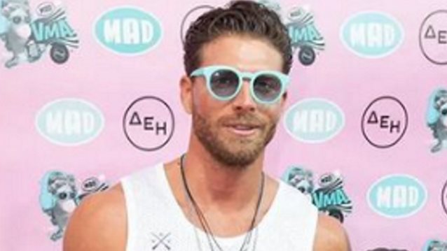 Γιώργος Μανίκας: &quot;Καλό είναι που τα παιδιά μας τα βλέπουν όλα. Στα MAD VMA ο γιος μου κατάλαβε τι είναι πρότυπο και τι όχι&quot;