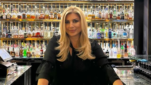 Σπάνια φωτογραφία από την παιδική ηλικία της Χριστίνας Πολίτη