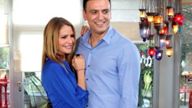 Τζένη Μπαλατσινού - Βασίλης Κικίλιας: Η πρώτη κοινή δημόσια εμφάνιση του ζευγαριού: Video