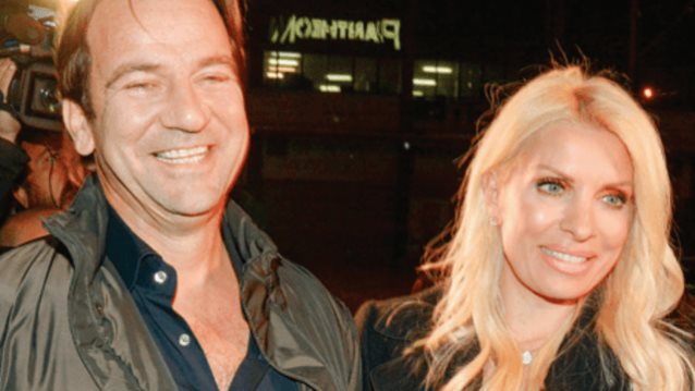 Ελένη Μενεγάκη και Ματέο Παντζόπουλος
: Φωτογραφίες από το σπίτι τους στην Άνδρο