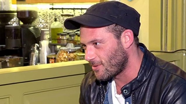 Αντίνοος Αλμπάνης: Η απάντηση στη Ντορέττα για το ασανσέρ &amp; η ανήθικη πρόταση που δέχθηκε στα social media! 
