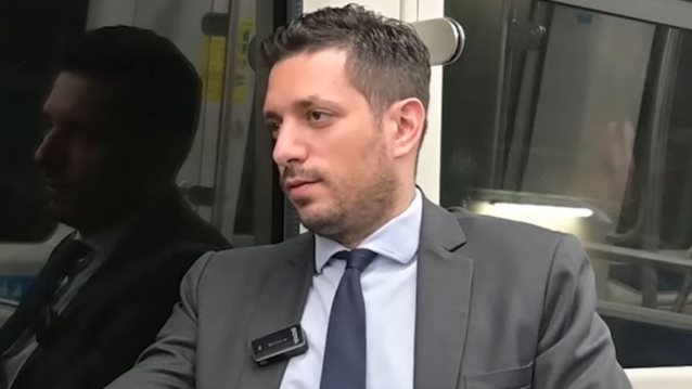 Κωνσταντινος Κυρανακης: "Τελευταια φορα που ειδα τον πατερα μου ηταν την ημερα της κηδειας της μητερας μου"