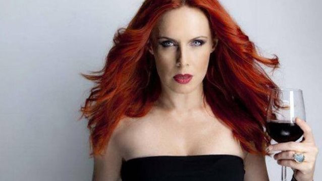 Εβελίνα Παπούλια: Η εμφάνιση με την κόρη της στο Ηρώδειο