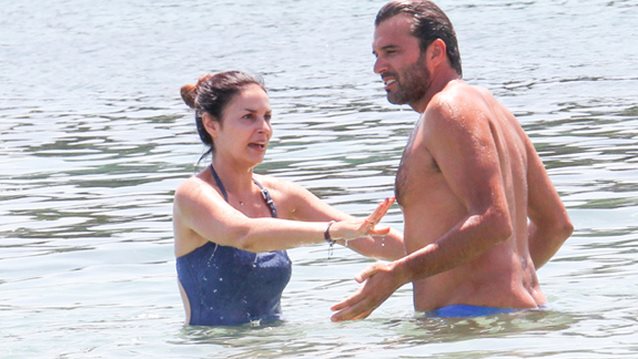 Αντώνης Βλοντάκης - Κορίνα Στεργιάδου: Οικογενειακές διακοπές στην Πάρο: Φωτογραφίες