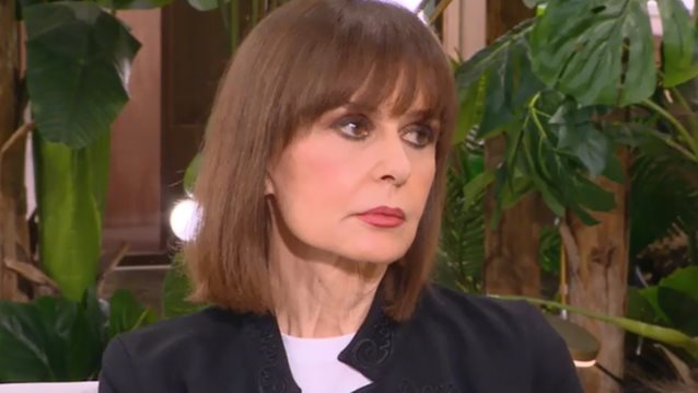 Η Κάτια Δανδουλάκη για την απόφαση της να ανοίξει το θέατρο εν μέσω απεργίας: &quot;Μου φαίνεται τρελό και υποτιμά την νοημοσύνη μου&quot;