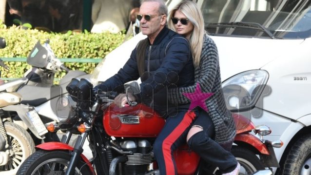 Πέτρος Κωστόπουλος &amp; Αμαλία Κωστοπούλου: Daddy&#39;s girl! Χαλαρή βόλτα στο Κολωνάκι