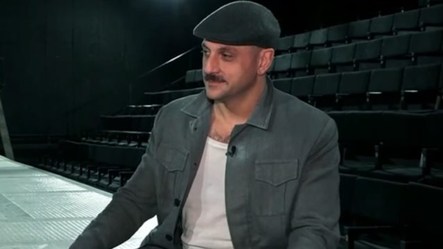 Ο Γιώργος Χρυσοστόμου και το απρόοπτο στα γυρίσματα της &quot;Αγγελικής&quot;: &quot;Σταματήσαμε την ερωτική σκηνή με τη Νάντια Μπουλέ&quot;