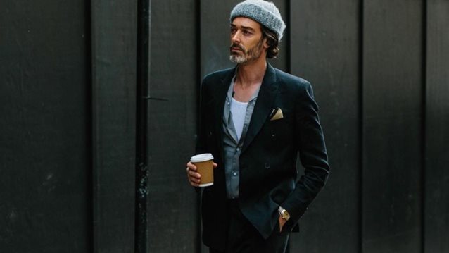 Τόλμησε το και συ: Πώς θα φορέσεις σκούφο χωρίς να καπελώσεις το στυλ σου