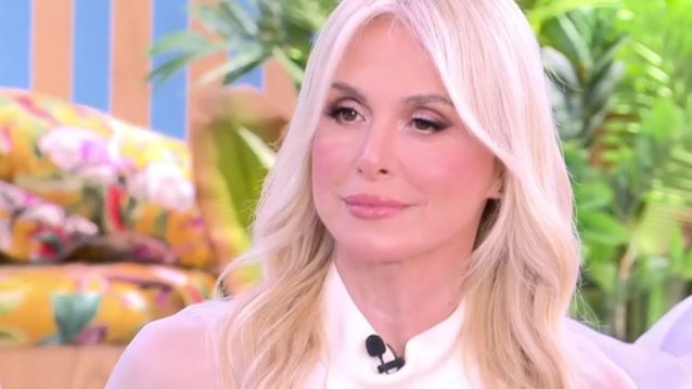 Ζωή Κρονάκη: &quot;Το 2% πιθανότητα που μας έδωσαν οι γιατροί ήταν ένα θαύμα που δεν ξέρω πού θα το αποδώσω&quot;