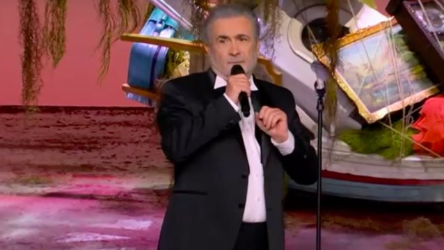 Πρεμιερα για τον Λακη Λαζοπουλο και το Αλ Τσαντιρι Νιουζ: &quot;Επρεπε να γινει Γ&#39; Παγκοσμιος Πολεμος για να βρεθουμε;&quot;