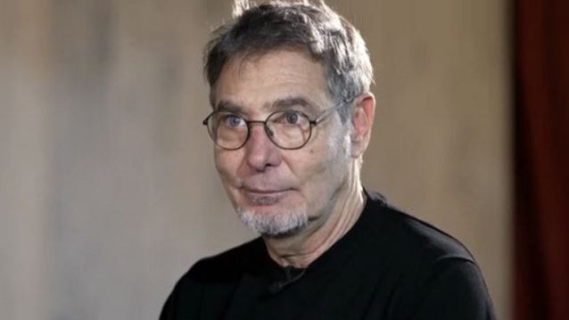 Θοδωρής Αθερίδης: &quot;Δεν τα μάθατε όλα αυτά για μένα γιατί ζούσε η μάνα μου - Αν το άκουγε, θα πέθαινε αμέσως&quot;