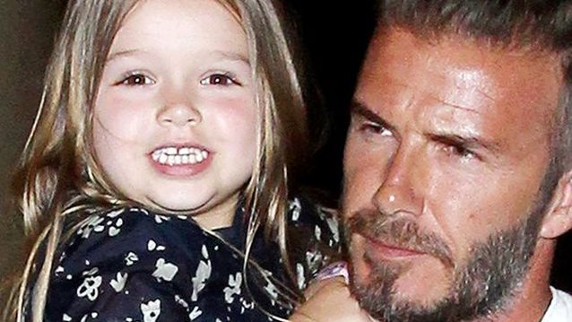 Harper Beckham: Είναι η πιο αξιολάτρευτη φαν του Justin Bieber!