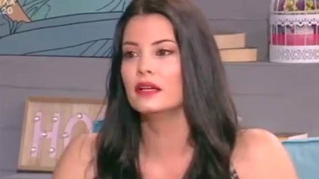 Η Μαρία Κορινθίου στη Φαίη Σκορδά: Το άγνωστο πρόβλημα υγείας που αντιμετώπισε το τελευταίο διάστημα: «Δεν μπορούσα να μιλήσω»