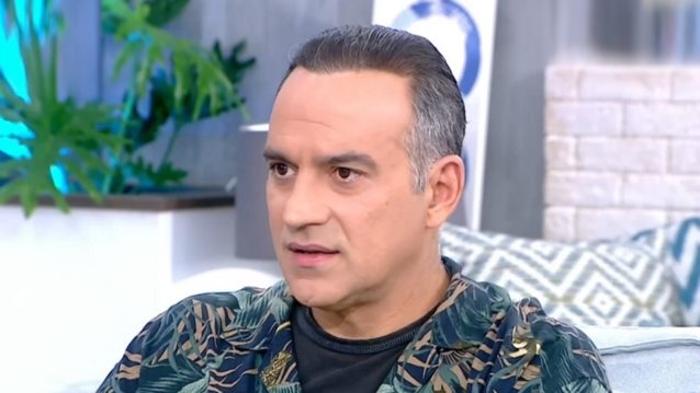 Κρατερός Κατσούλης | Η αντίδρασή του στην ερώτηση για την Κατερίνα Καραβάτου: &quot;Δεν θα στο πω εγώ&quot;