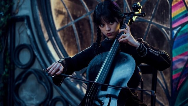 Wednesday Bangs | Η νέα εκδοχή των curtain bangs είναι ακόμα πιο κολακευτική για όλες