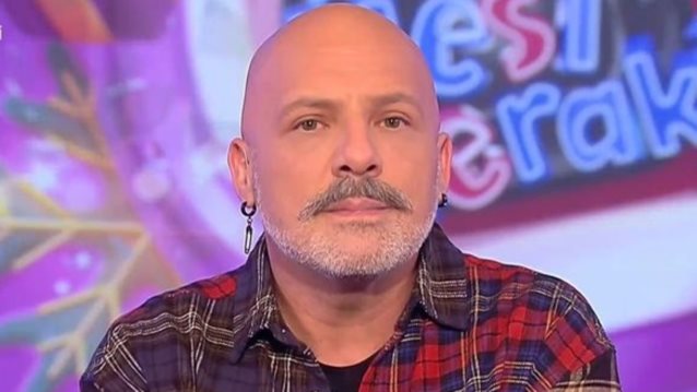 Νίκος Μουτσινάς: "Δεν είναι αυτή η δουλειά των παρουσιαστών - Μη βγαίνετε στις εκπομπές, πείτε τα στον Εισαγγελέα"
