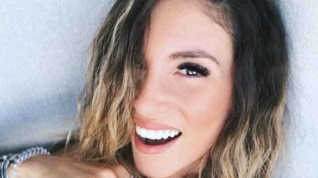 Αθηνά Οικονομάκου: Η έκπληξη στον Φίλιππο Μιχόπουλο για τα γενέθλιά του κατά τη διάρκεια των διακοπών τους