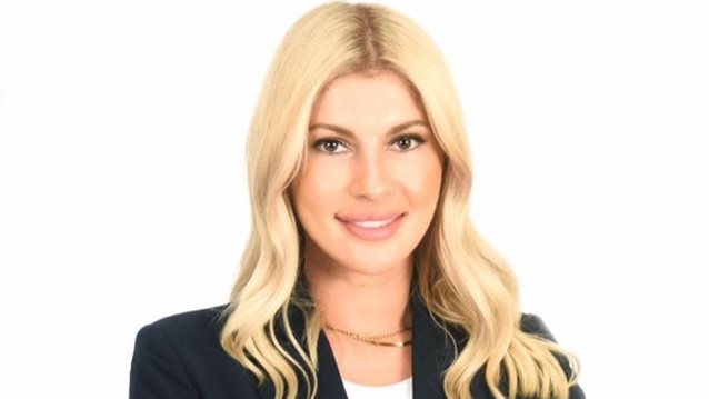 Η Όλγα Πηλιάκη σε ισπανικό κομμωτήριο | Το νέο χρώμα μαλλιών που υιοθέτησε