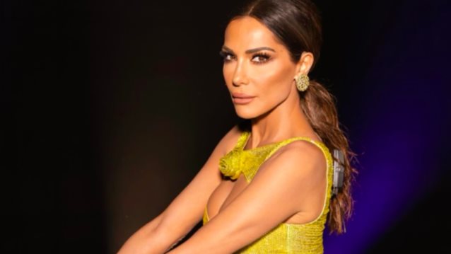 18 χρόνια πριν: Η Δέσποινα Βανδή σε προχωρημένη εγκυμοσύνη στις καλοκαιρινές της διακοπές