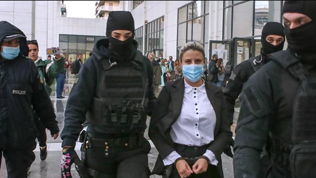 Η Έφη για την επίθεση στην Ιωάννα: Ήθελα να την εκδικηθώ - Η ιδέα για το βιτριόλι μου ήρθε από ένα ντοκιμαντέρ