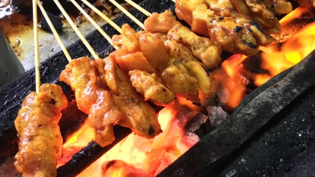 Τσικνοπέμπτη στην Αθήνα: Πού Να Πας &amp; Τι Να Φας: Κλασικός ή εναλλατικός; Η Μάρω Παρασκευούδη έχει προτάσεις για όλους!