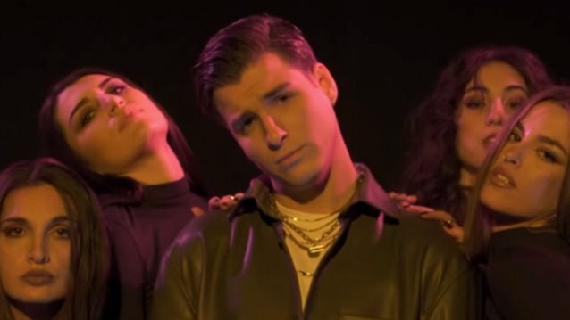 Έλα μη μου το χαλάς | Το νέο τραγούδι του Στέφανου Πιτσίνιαγκα κυκλοφόρησε! Δες το ξεσηκωτικό music video