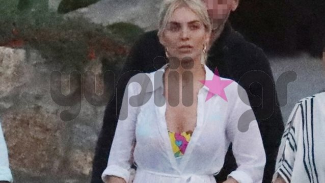 Κατερίνα Καινούργιου: Οι σπάνιες φωτογραφίες από τo τριήμερο στη Μύκονο