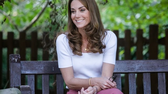 Hollywood Report
: Το νέο ζευγάρι του Hollywood &amp; η νέα casual εμφάνιση της Kate Middleton