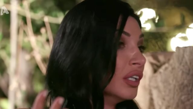 The Bachelor: Εκτός εαυτού η Σία λίγο πριν την Τελετή των Ρόδων