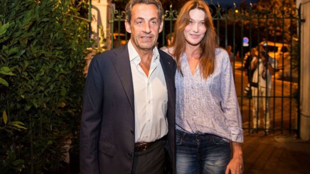 Η Carla Bruni στο πλευρό του συζύγου της, Nicolas Sarkozy μετά την καταδίκη του