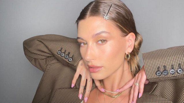 Hailey Bieber | Πώς θα αποκτήσεις το αξεπέραστο sunkissed look της