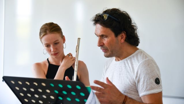 Μουσική Ακαδημία της Αναργυρείου και Κοργιαλενείου Σχολής Σπετσών | Νέος κύκλος των επιτυχημένων MasterClasses