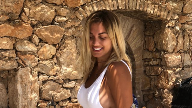 Κωνσταντίνα Σπυροπούλου: Αποχαιρετά τη Ρόδο και εμείς θυμόμαστε τις πιο καλοκαιρινές της στιγμές στο νησί!