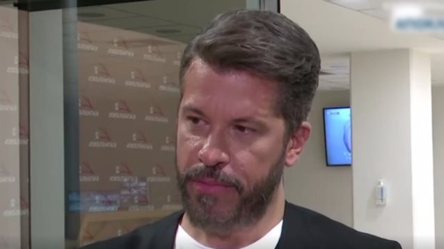 Χάρης Βαρθακούρης: «Ένιωσα άβολα στην πρεμιέρα. Έπεσα πολύ βαθιά με καρχαρίες»