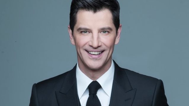 Σάκης Ρουβάς: &quot;Την πρώτη φορά που τραγούδησα στο Φεστιβάλ Θεσσαλονίκης έγινε σεισμός&quot;