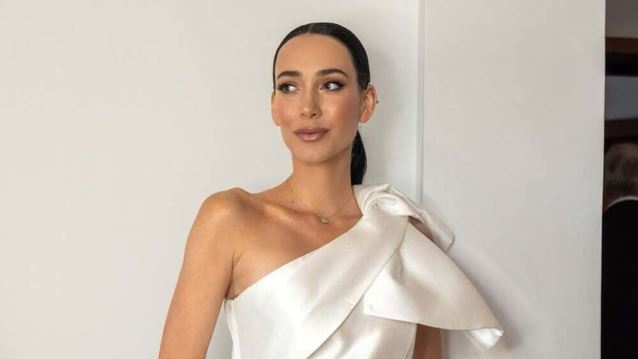 Η Εύα Φούσκα κάνει το viral trend του Tik Tok στον όγδοο μήνα της εγκυμοσύνης της: &quot;Μην το δοκιμάσετε σπίτι&quot;