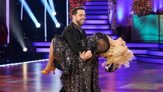 DWTS | Συγκινήθηκε η Μπέσσυ Αργυράκη &amp; αφιέρωσε τον χορό της λέγοντας: "Να έρθει πίσω - Αυτό είναι το όνειρό μου"