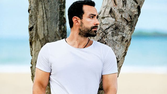 Σάκης Τανιμανίδης: Μιλάει ανοιχτά για τα σχέδια γάμου με τη Χριστίνα Μπόμπα &amp; αποκαλύπτει τι σκέφτεται για το επόμενο τηλεοπτικό του βήμα