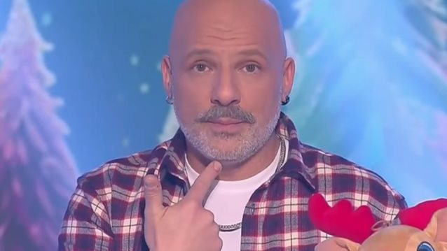 Ο Μουτσινάς τρολάει το "ναυάγιο" του Ουγγαρέζου και σχολιάζει πώς αντιδρά η Μενεγάκη όταν την έχεις ενοχλήσει