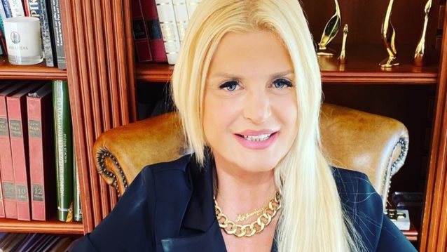 Μαρίνα Πατούλη: Βουτιές μαζί με τον Νίκο Παπαδάκη στην Βούλα