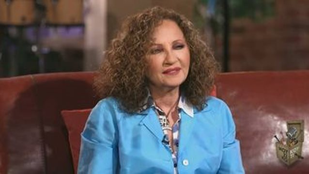 Η Γλυκερία για τον Μανώλη Ρασούλη: &quot;Τους ανθρώπους που θαυμάζω τους ντρέπομαι και λιγάκι&quot;