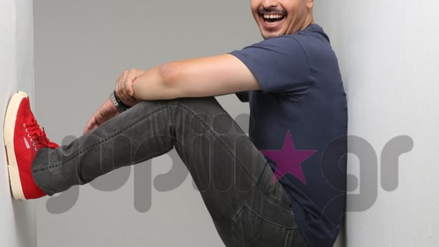 Ταξί: Το θρυλικό τηλεπαιχνίδι έρχεται με τον Αλέξανδρο Τσουβέλα