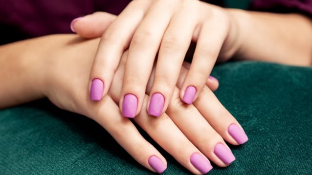 Οι μεγαλύτερες τάσεις στα νύχια: Τα βερνίκια νυχιών που επιλέγουν οι πιο stylish γυναίκες αυτήν την στιγμή
