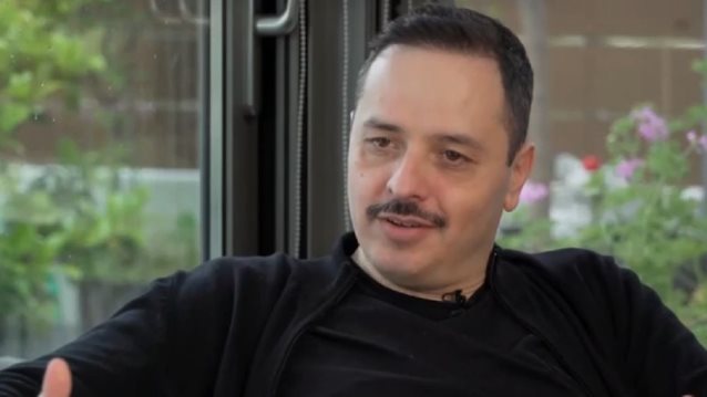 Αλέξανδρος Τσουβέλας: Ήμουν τόσο ηλίθιος πολλές φορές - Είναι αυτό που σε χωρίζουν και λες "Τι έγινε τώρα;"